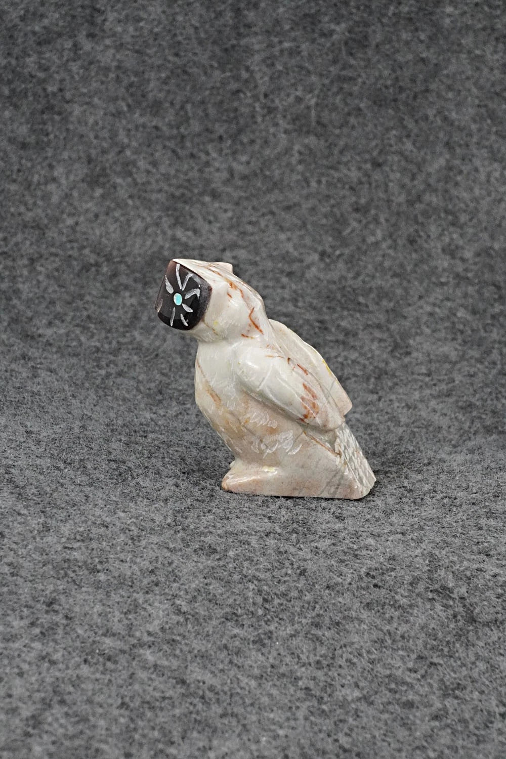 Owl Zuni Fetish Carving - Freddie Leekya