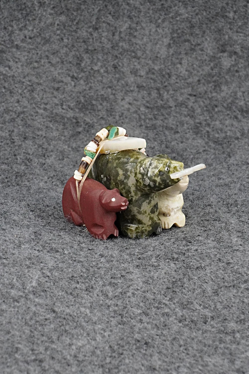 Bear Zuni Fetish Carving - Daisy Rose Leonard