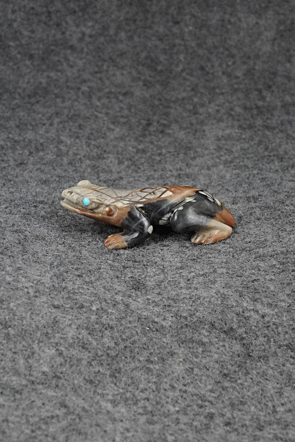 Frog Zuni Fetish Carving - Lance Cheama