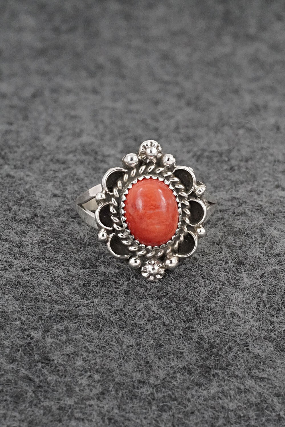 Spiny Oyster & Sterling Silver Ring - Frieda Martinez - Size 8.5