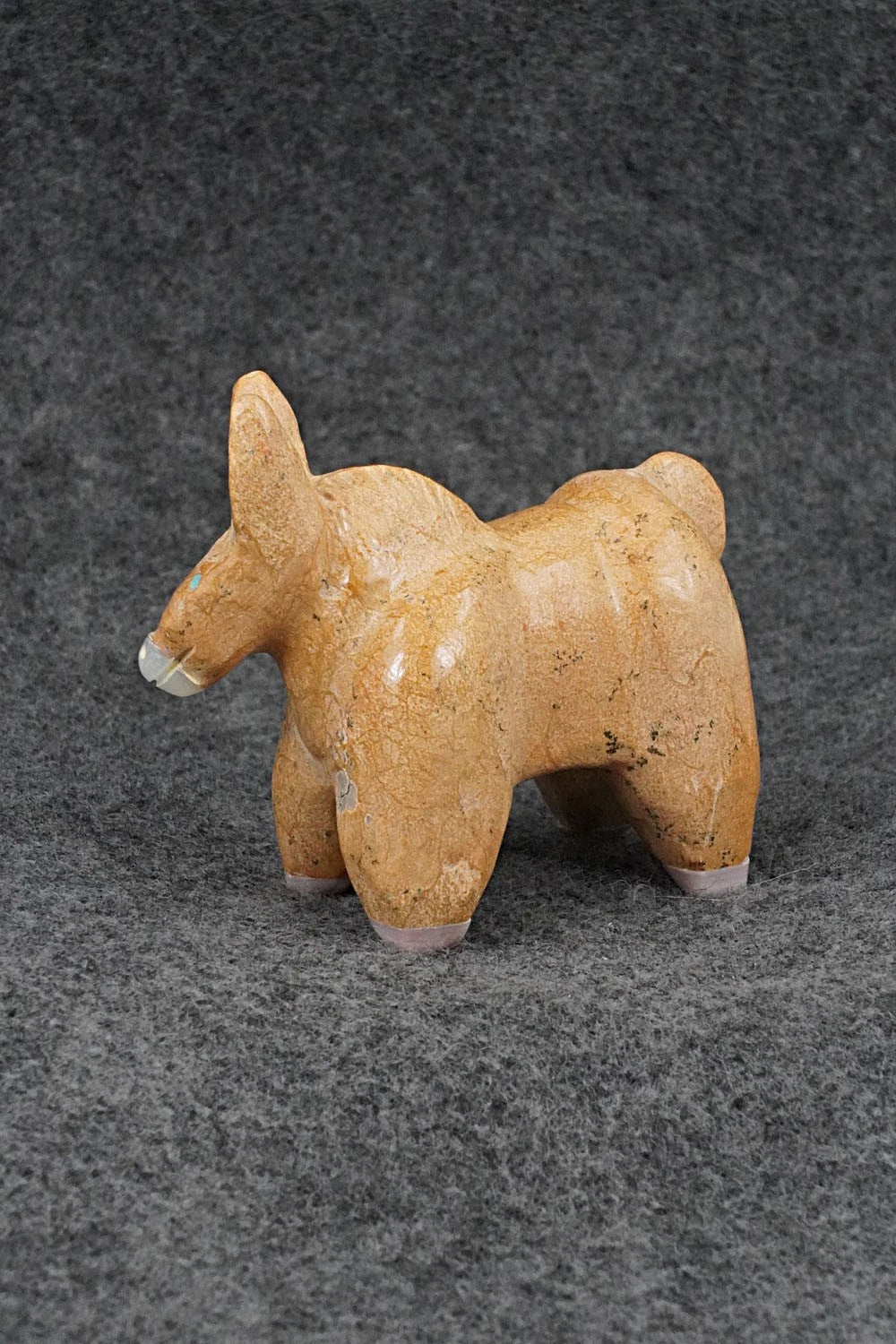 Donkey Zuni Fetish Carving - Freddie Leekya