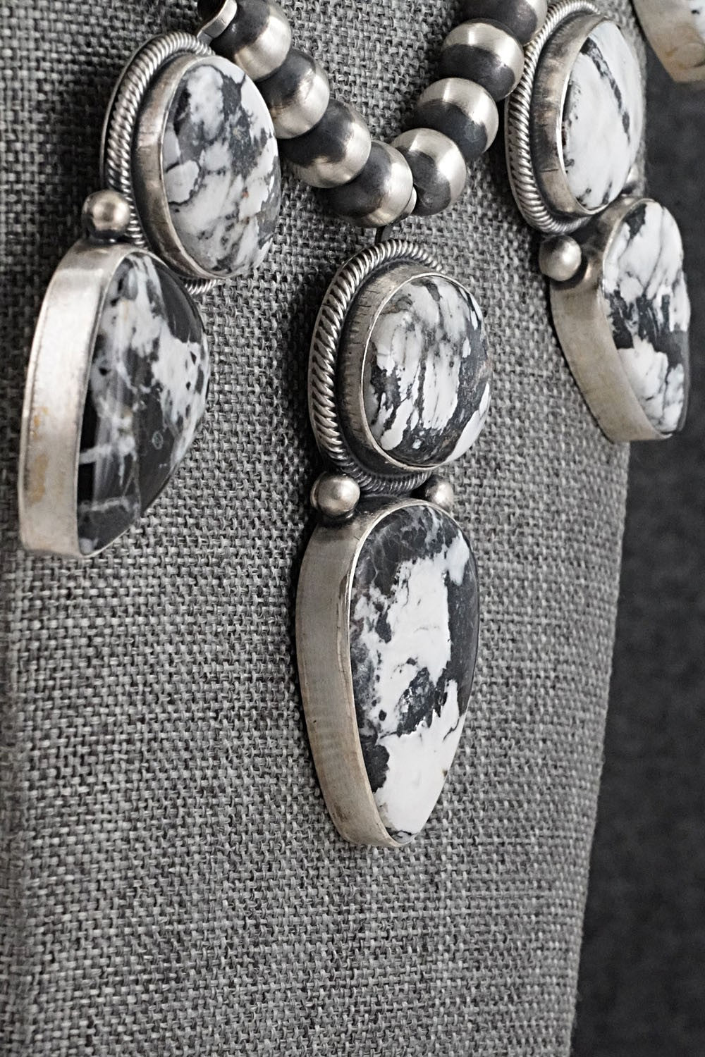 White Buffalo & Sterling Silver Necklace and Earrings Set - Mark Yazzie