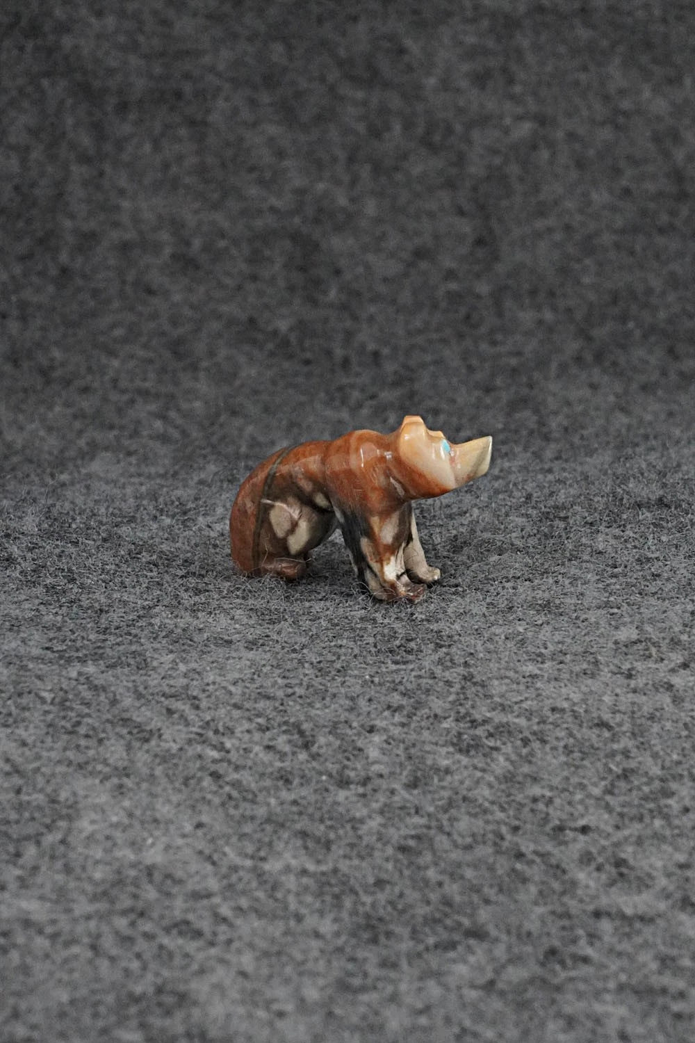 Bear Zuni Fetish Carving - Eugene Bowkety