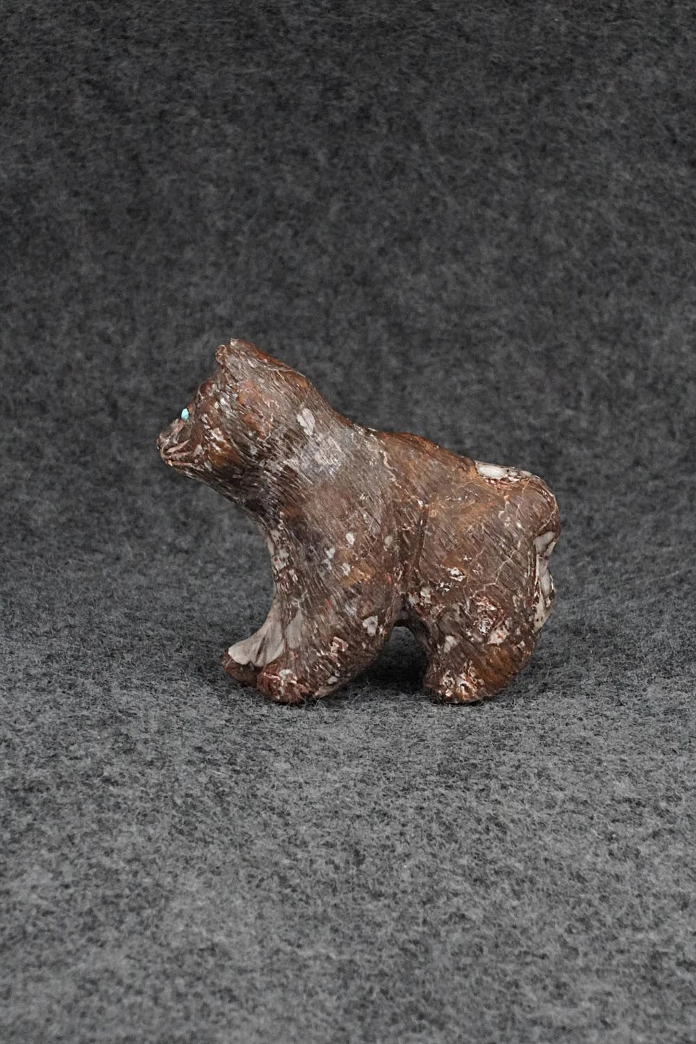 Bear Zuni Fetish Carving - Jonas Hustito