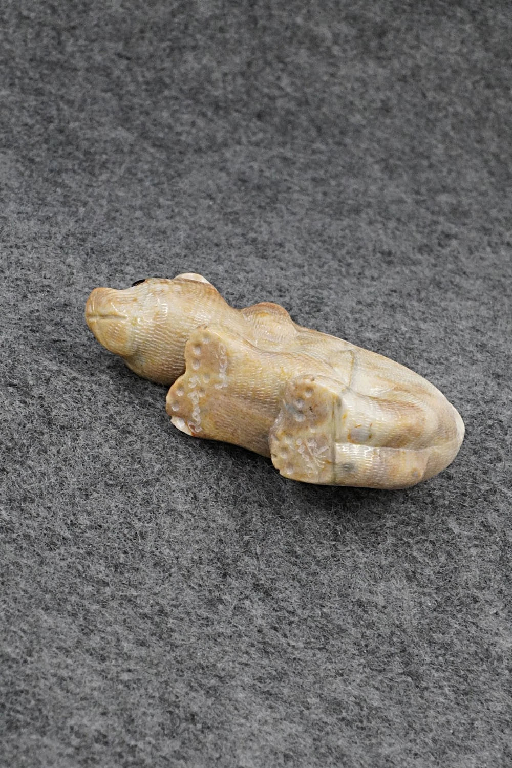 Mountain Lion Zuni Fetish Carving - Randy Lucio