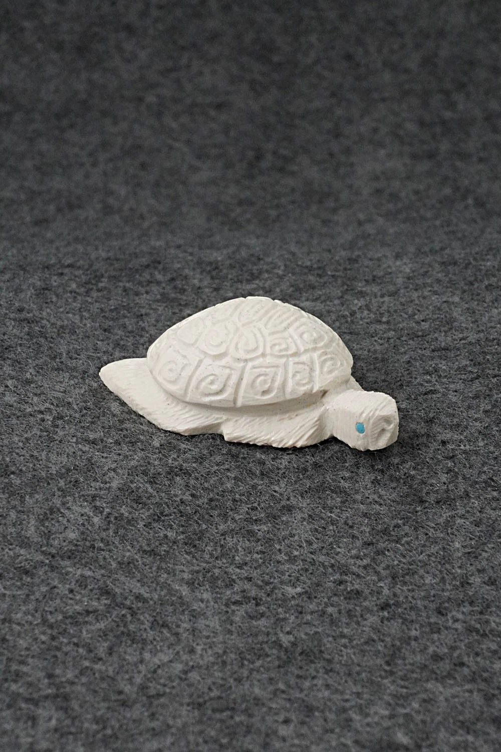 Turtle Zuni Fetish Carving - Adrian Cachini