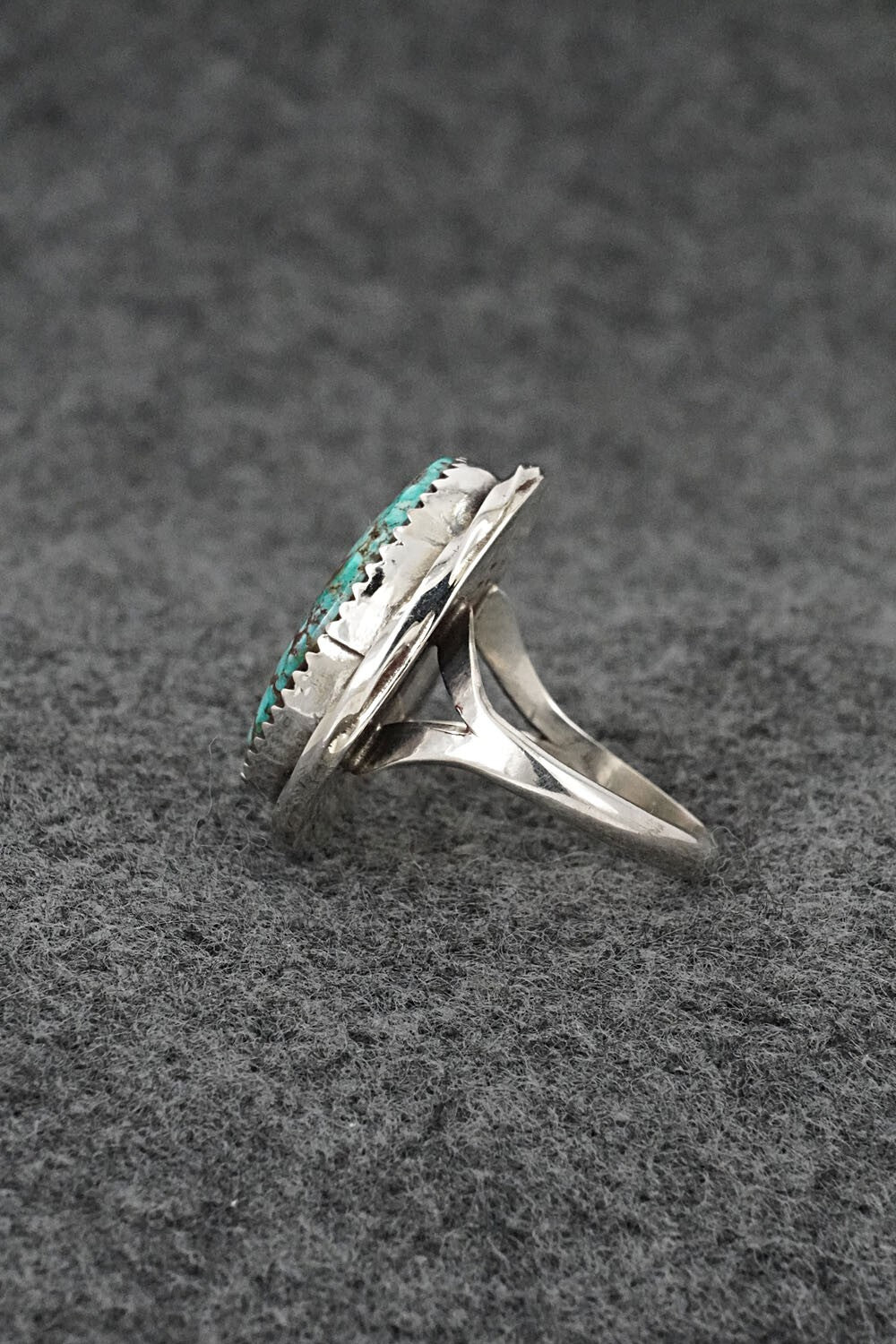 Turquoise & Sterling Silver Ring - Ernest Hawthorne - Size 7