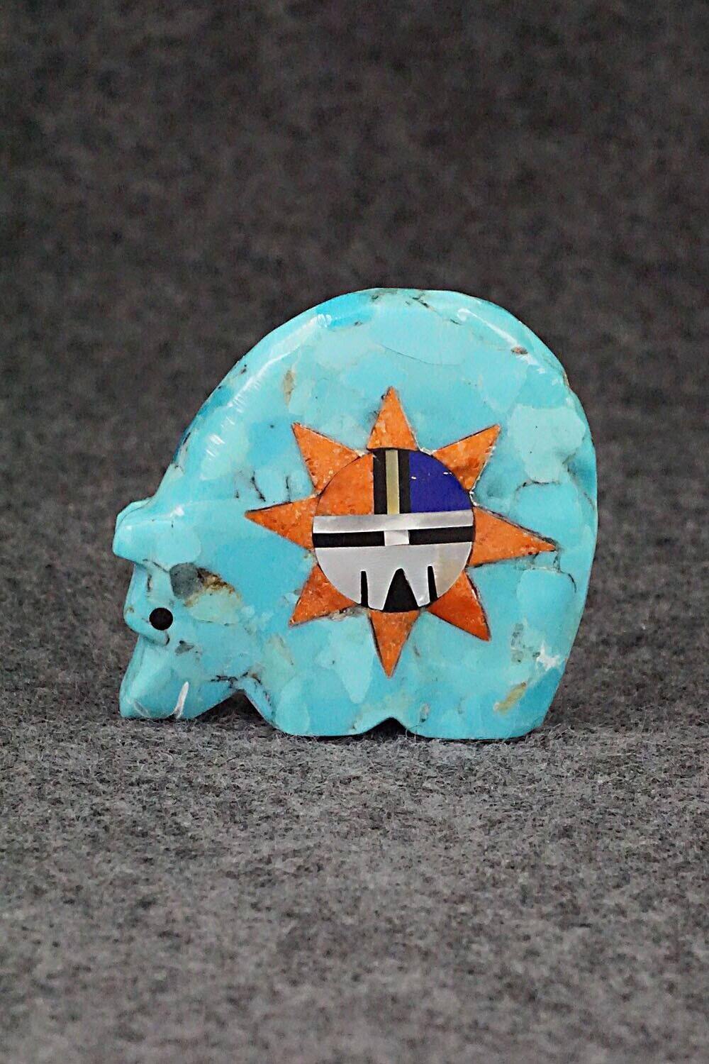 Bear Zuni Fetish Carving - Andres Lementino