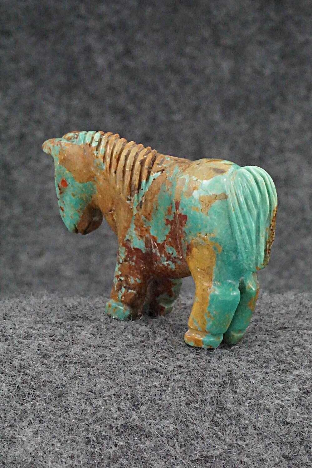 Horse Zuni Fetish Carving - Andres Quandelacy