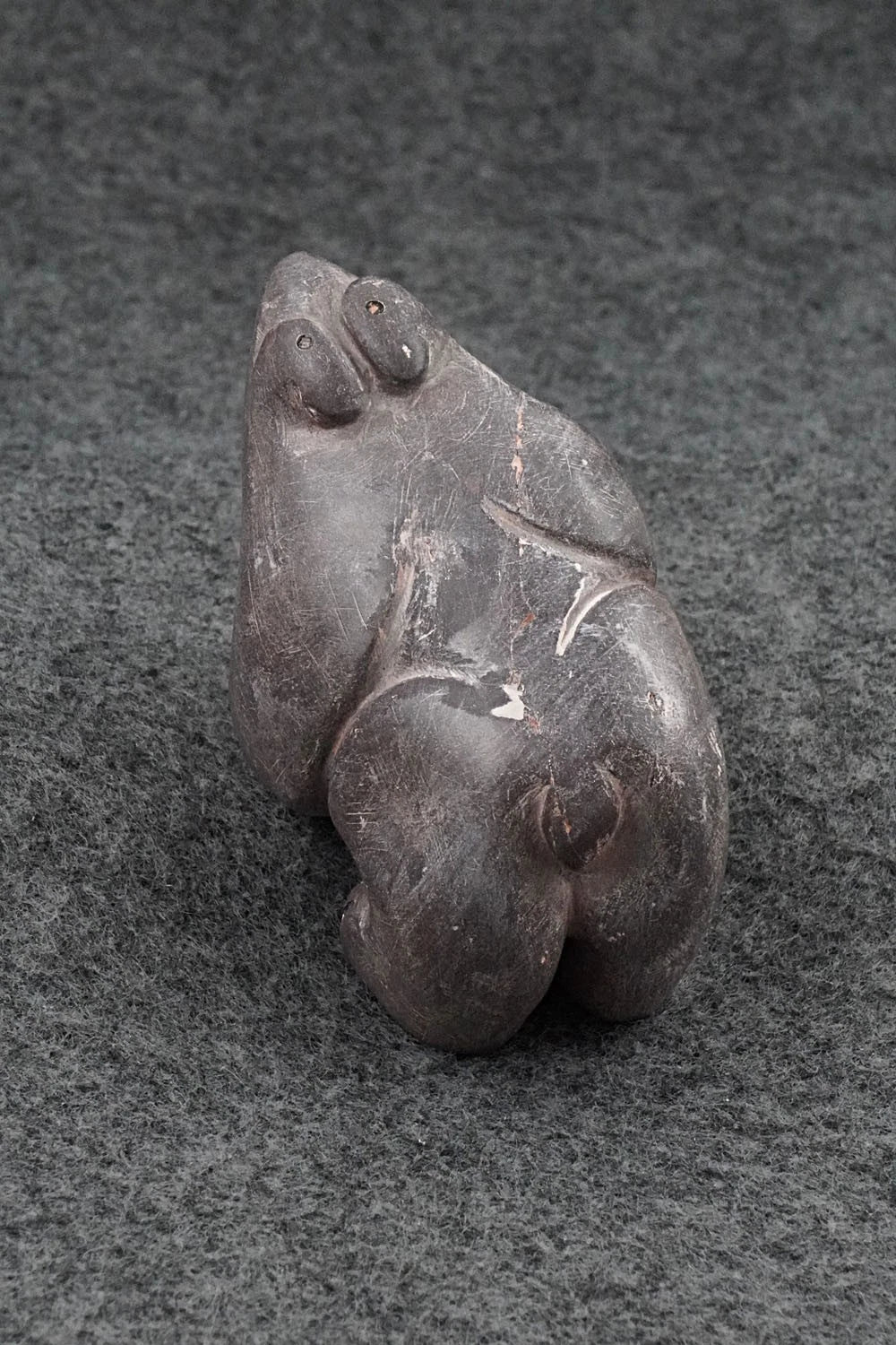 Bear Zuni Fetish Carving - Rick Kallestewa