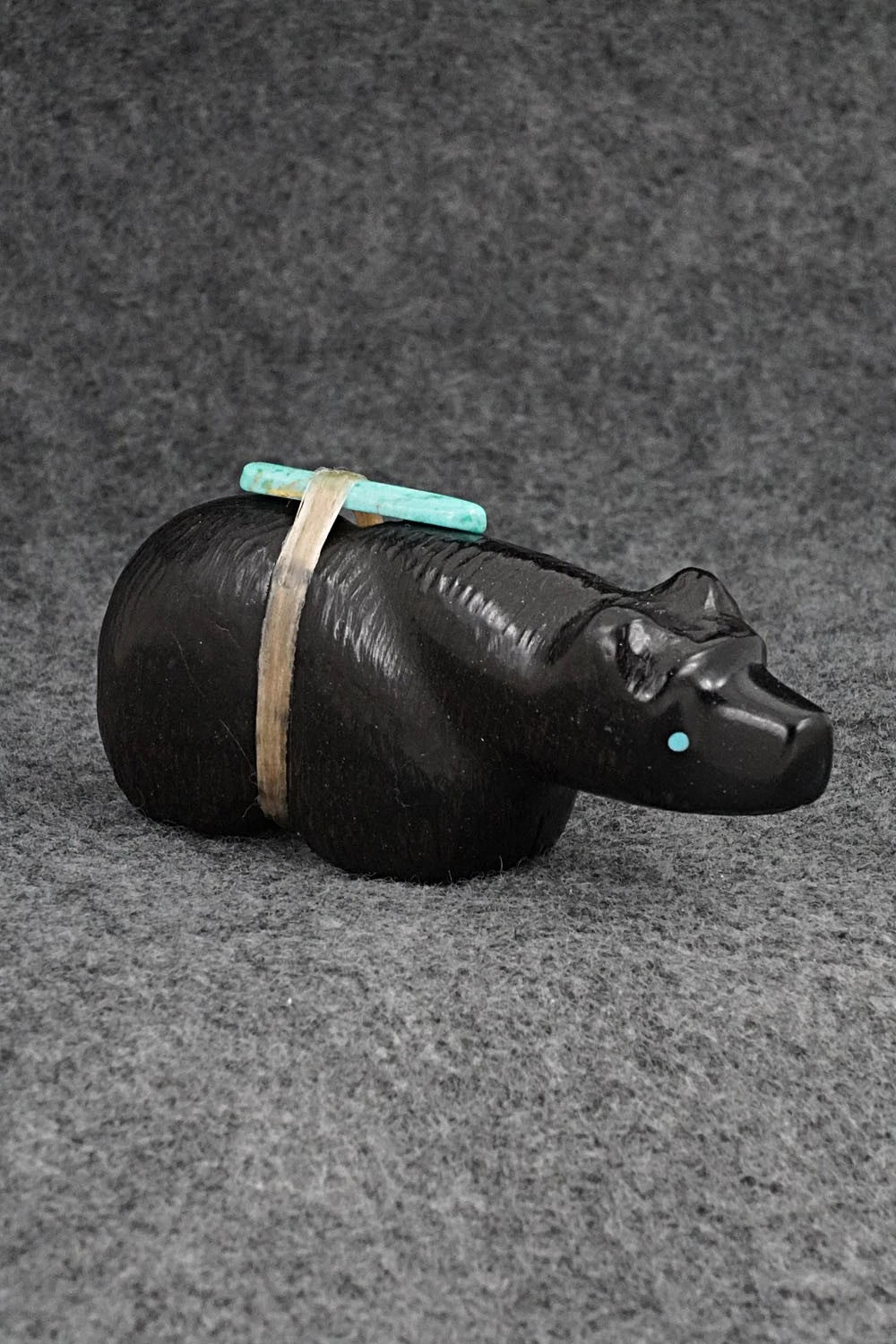 Bear Zuni Fetish Carving - Herb Halate