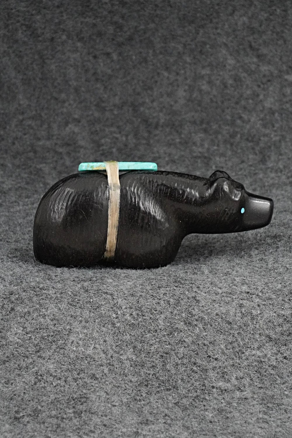 Bear Zuni Fetish Carving - Herb Halate