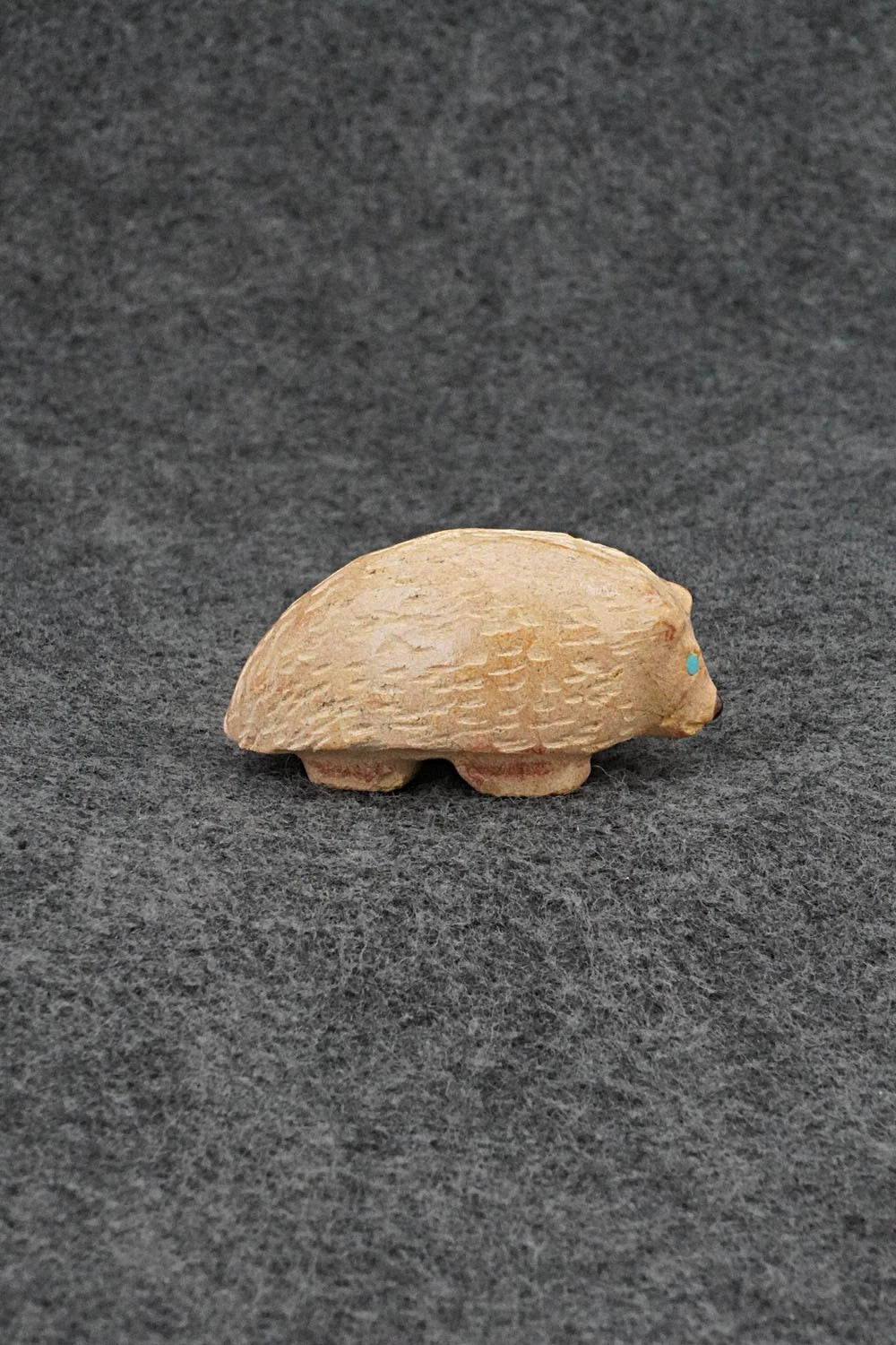 Porcupine Zuni Fetish Carving - Freddie Leekya