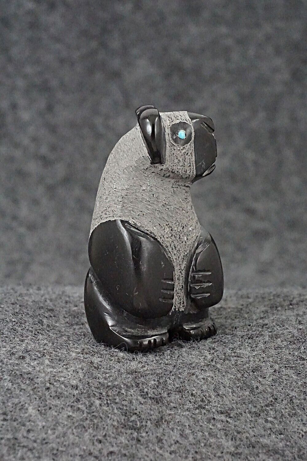 Bear Zuni Fetish Carving - Reynold Lunasee
