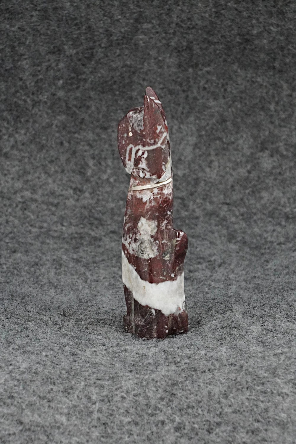 Cat Zuni Fetish Carving - Kenny Chavez