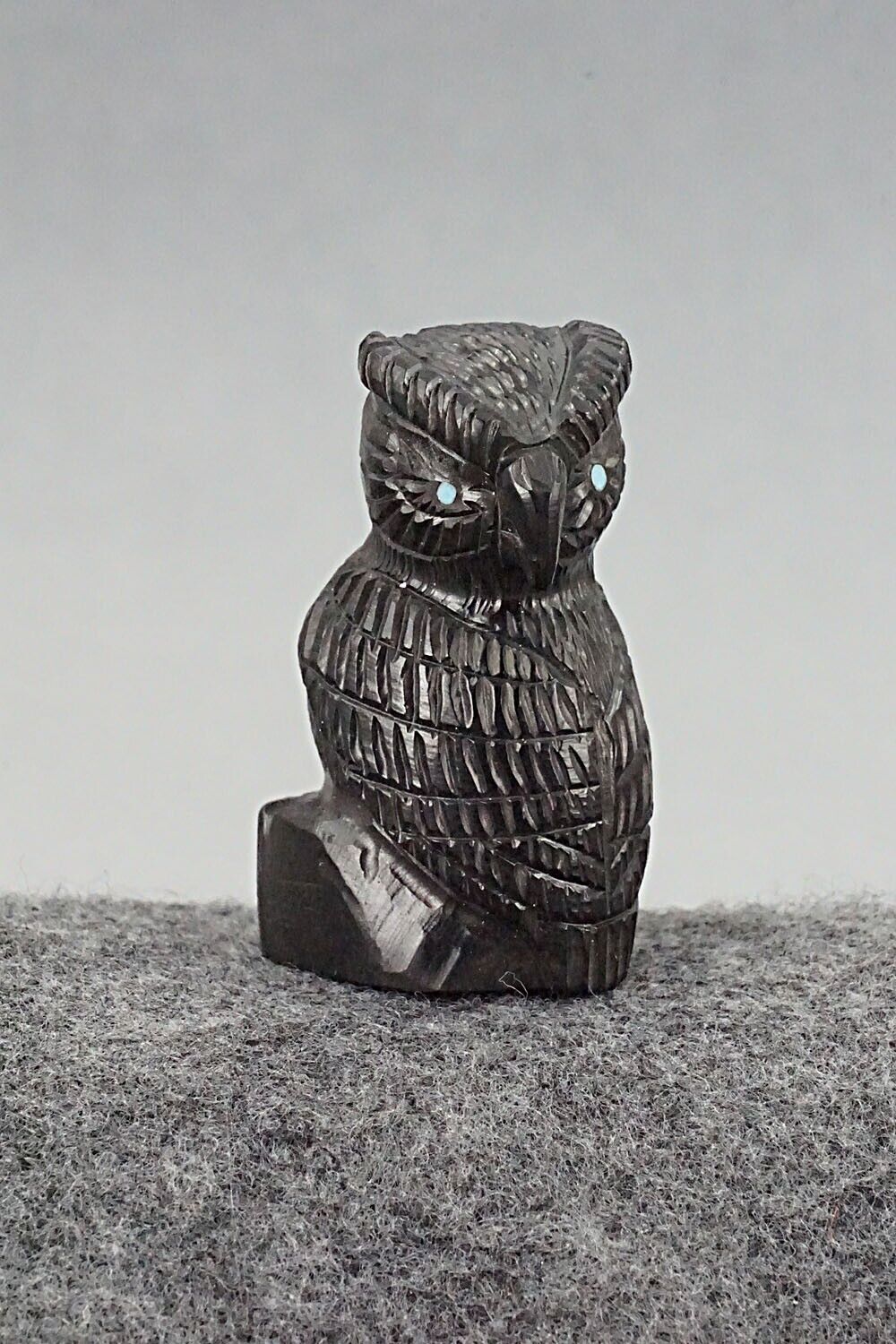 Owl Zuni Fetish Carving - Chris Peina