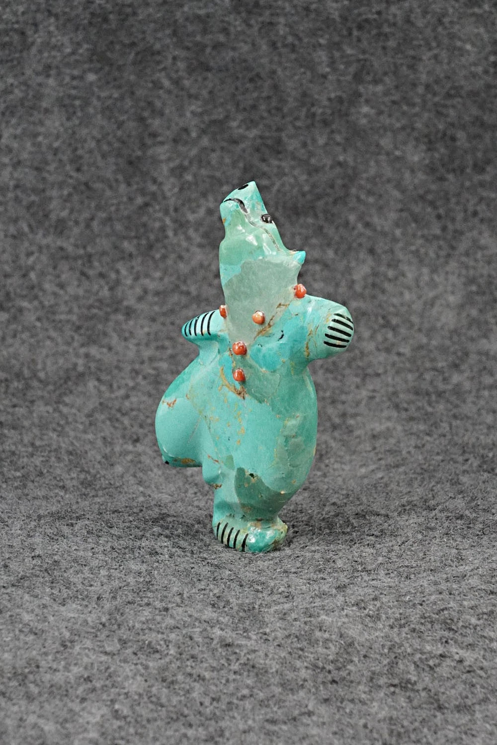 Bear Zuni Fetish Carving - Claudia Peina