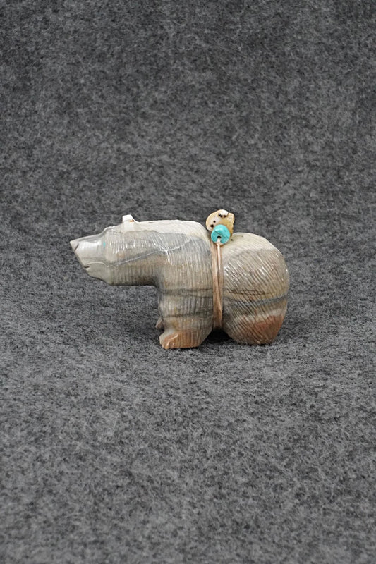 Bear Zuni Fetish Carving - Farlan & Paulette Quam