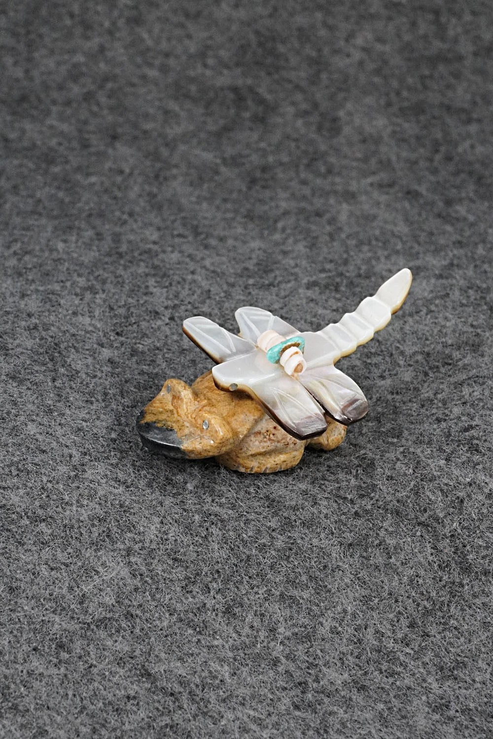 Frog Zuni Fetish Carving - Daisy Rose Leonard