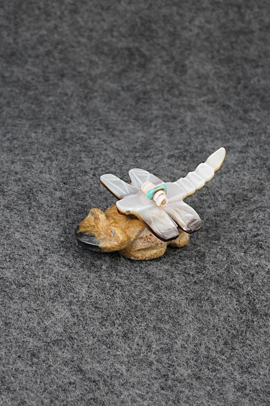 Frog Zuni Fetish Carving - Daisy Rose Leonard