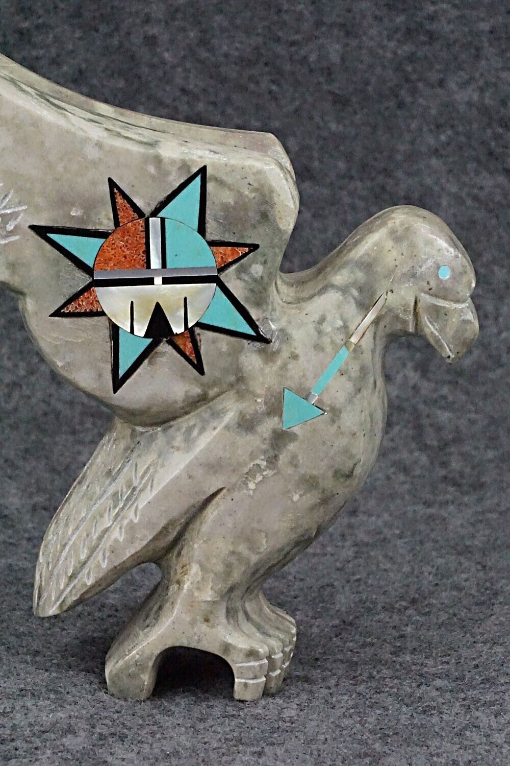 Eagle Zuni Fetish Carving - Andres Lementino