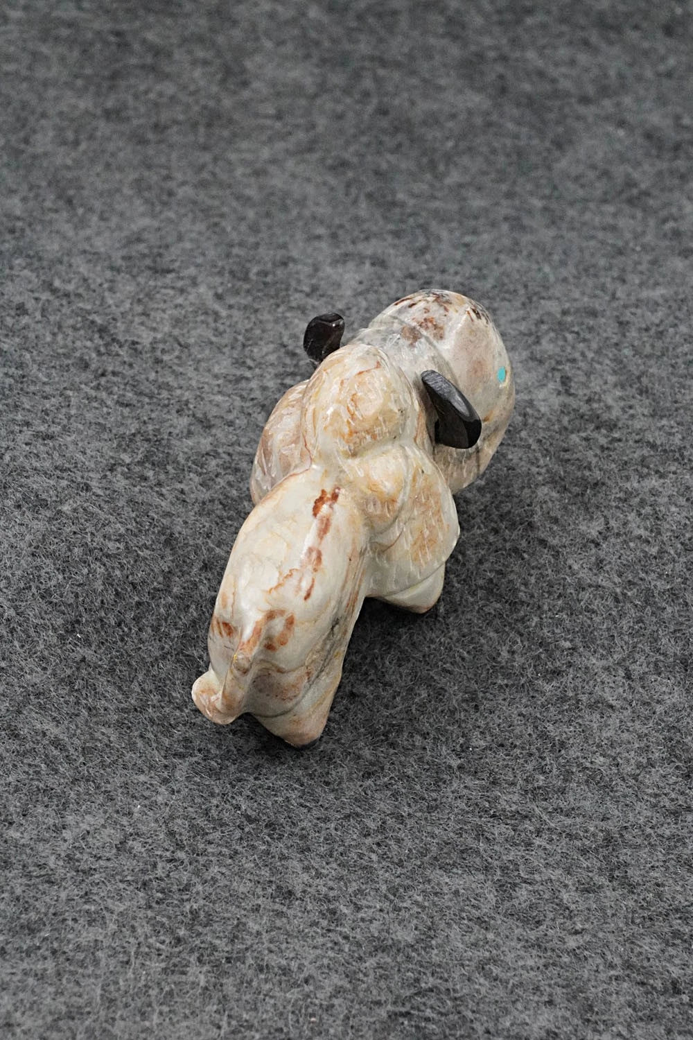 Buffalo Zuni Fetish Carving - Freddie Leekya