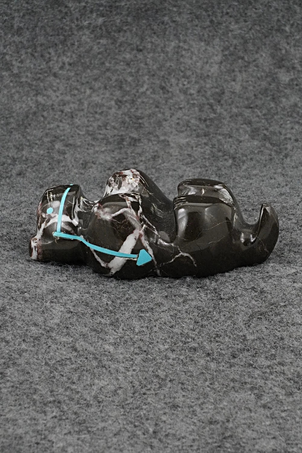 Otter Zuni Fetish Carving - Kenric Laiwakete