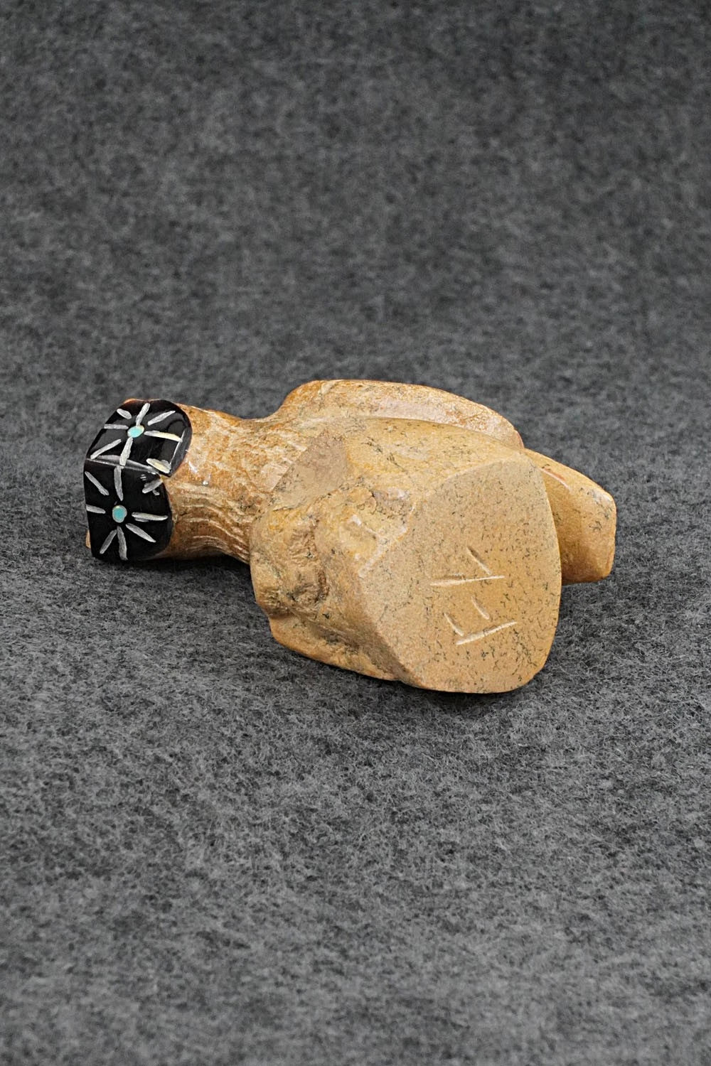 Owl Zuni Fetish Carving - Freddie Leekya