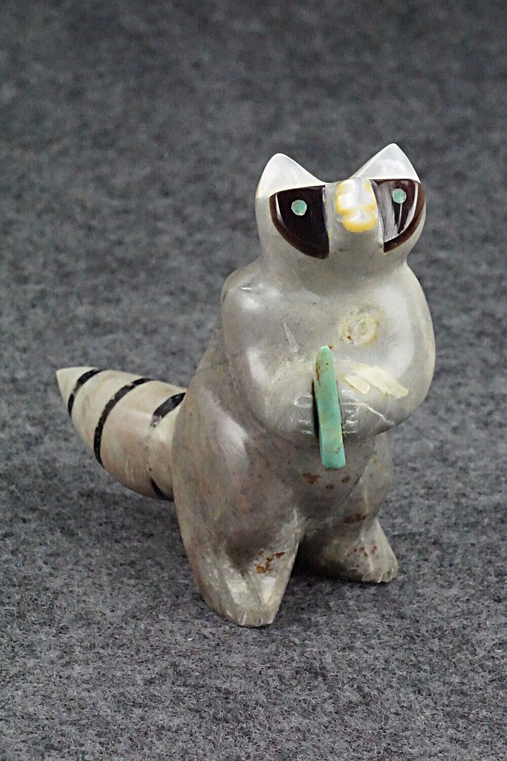 Racoon Zuni Fetish Carving - Enrike Leekya