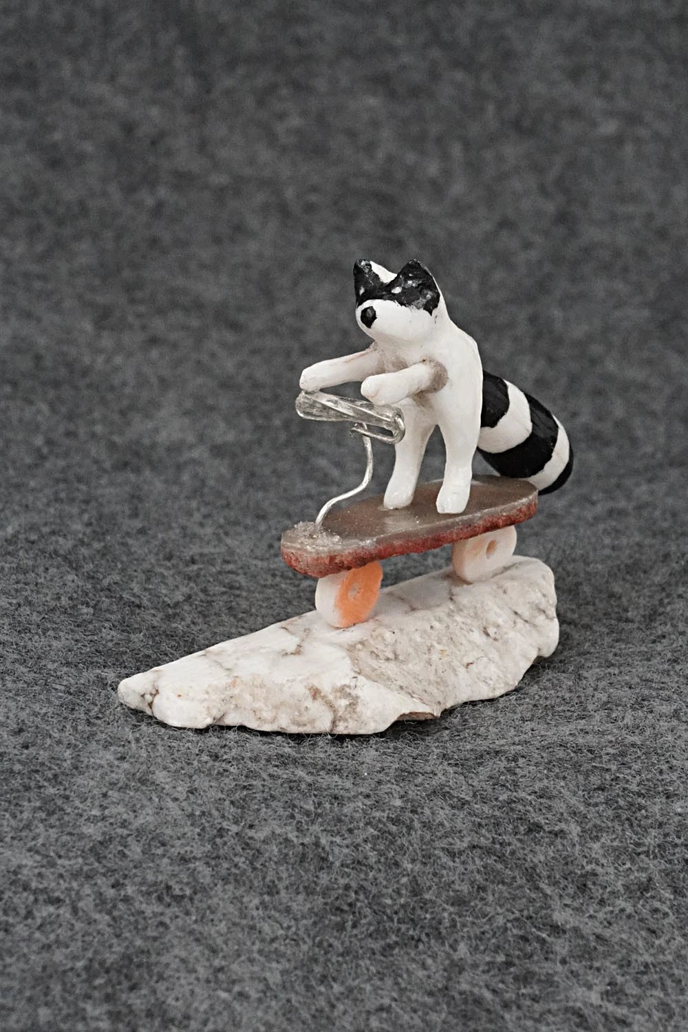 Raccoon Zuni Fetish Carving - Ruben Najera