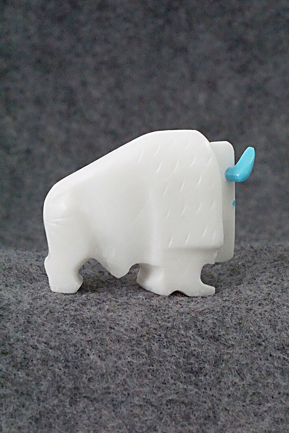 Buffalo Zuni Fetish Carving - Todd Etsate