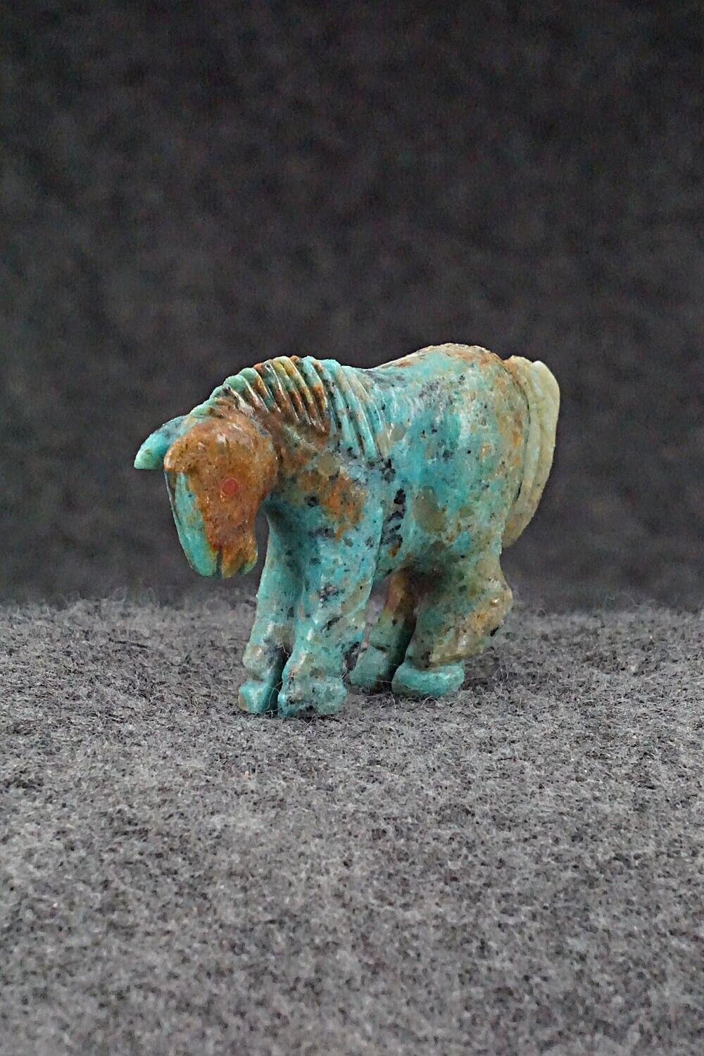 Horse Zuni Fetish Carving - Andres Quandelacy