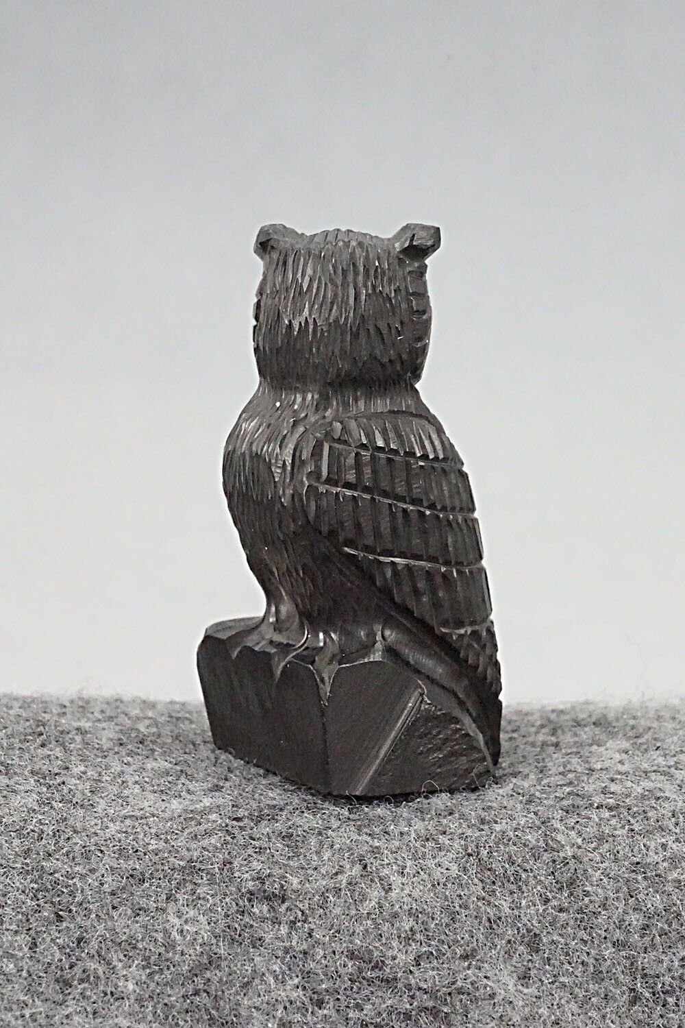 Owl Zuni Fetish Carving - Chris Peina