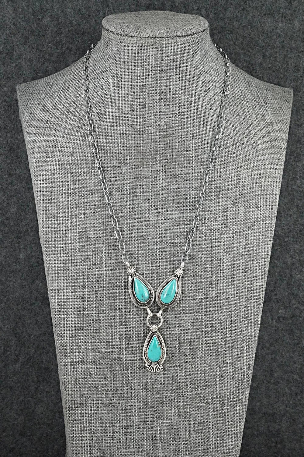 Turquoise & Sterling Silver Necklace - Verley Betone