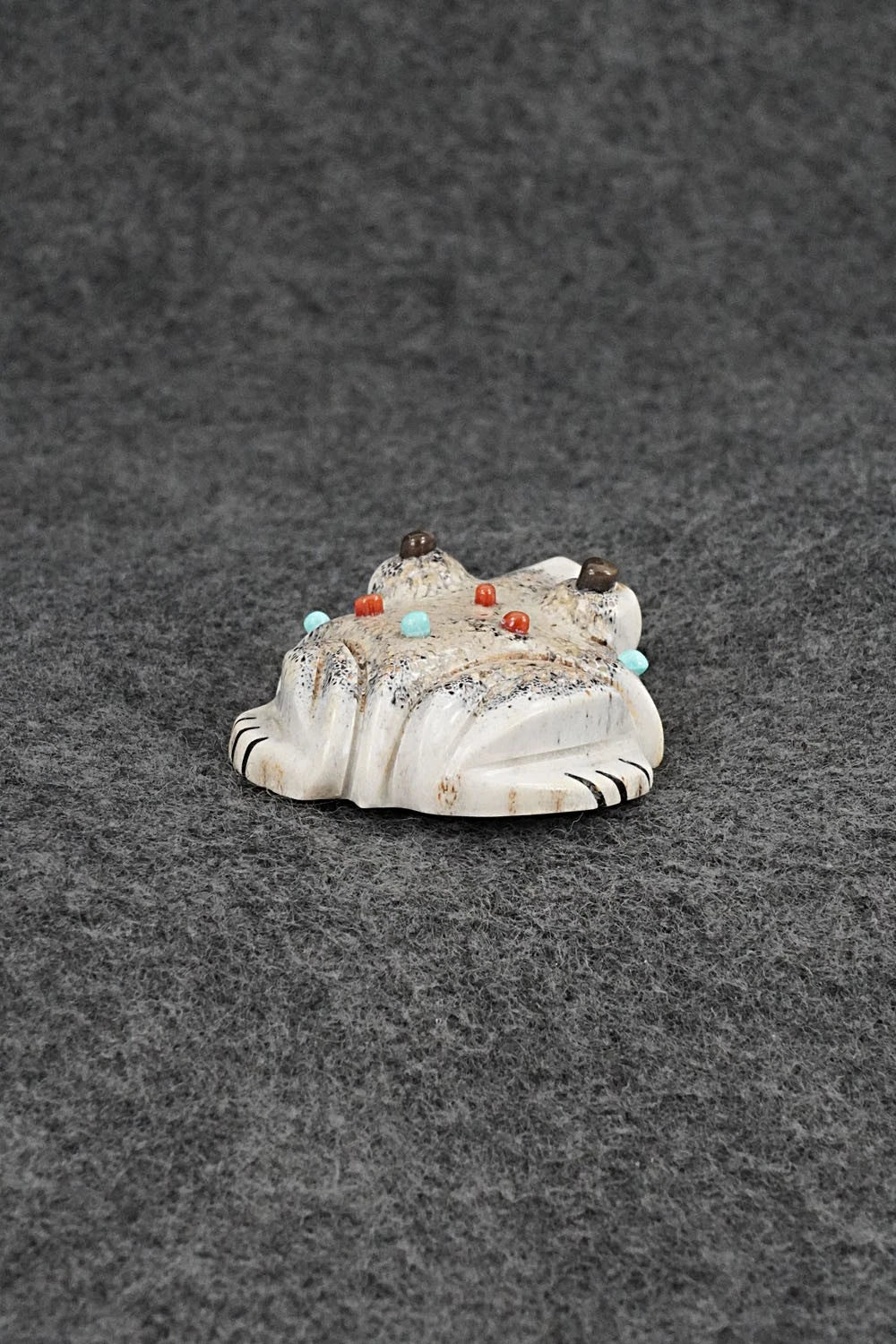 Frog Zuni Fetish Carving - Claudia Peina