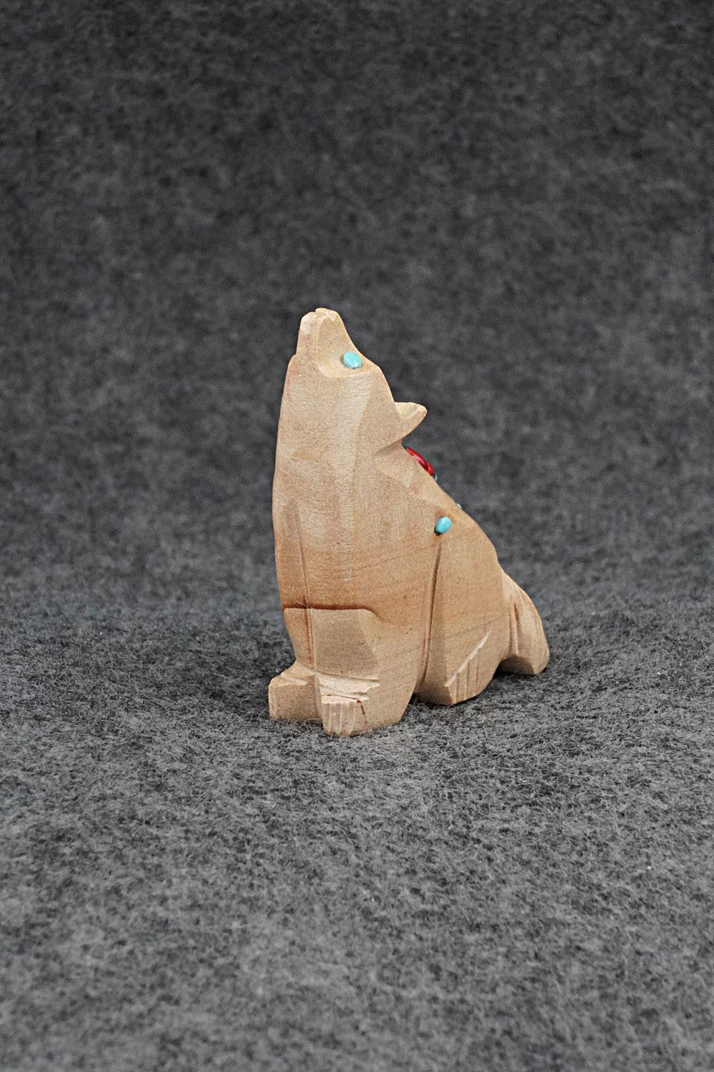 Wolf Zuni Fetish Carving - Dannette Laate