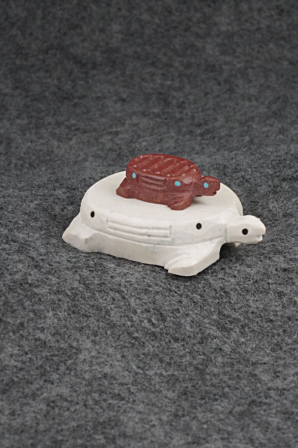 Turtle Zuni Fetish Carving - Jesus Espino