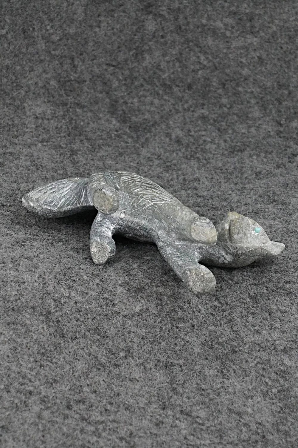 Wolf Zuni Fetish Carving - Wilfred Cheama