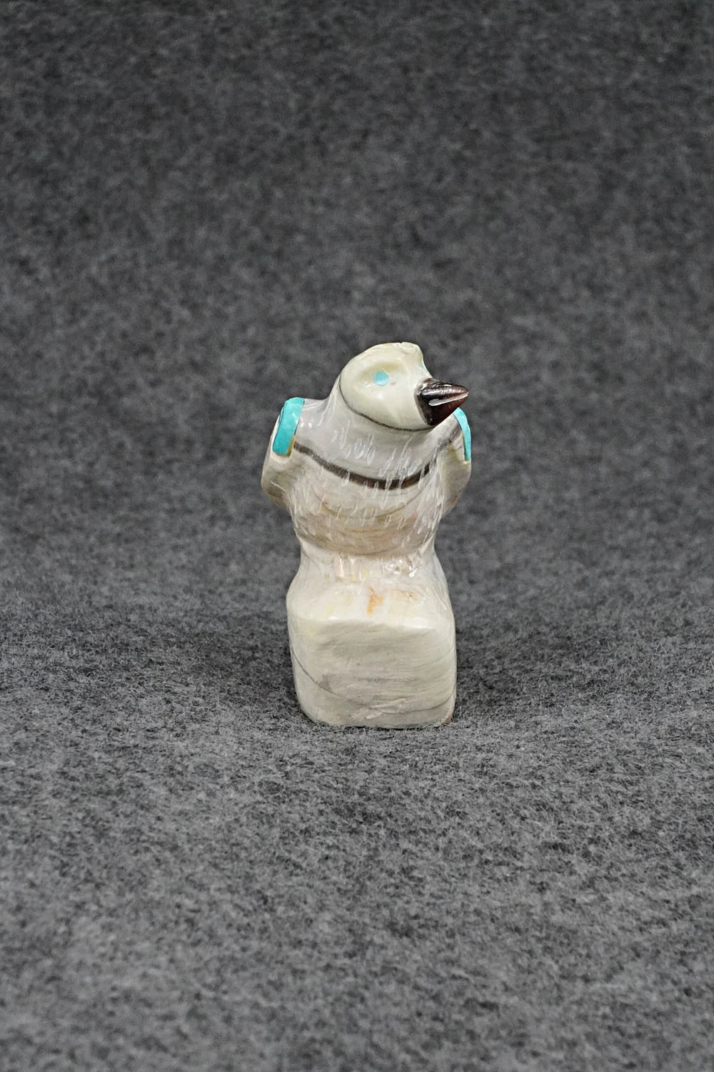 Bird Zuni Fetish Carving - Freddie Leekya