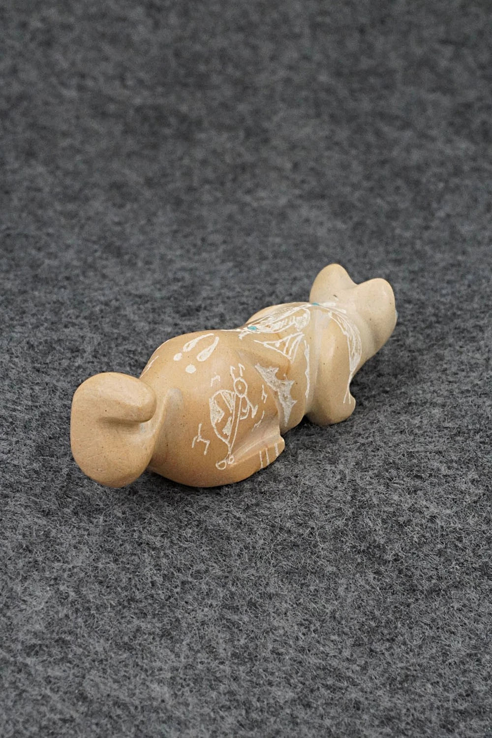 Mountain Lion Zuni Fetish Carving - Adrian Cachini
