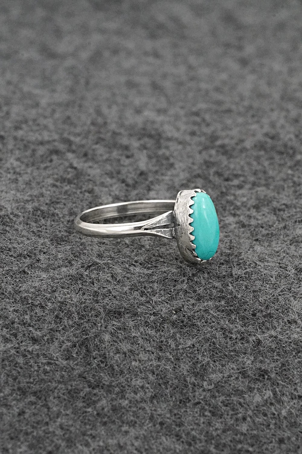 Turquoise & Sterling Silver Ring - Matthew Gordon - Size 7