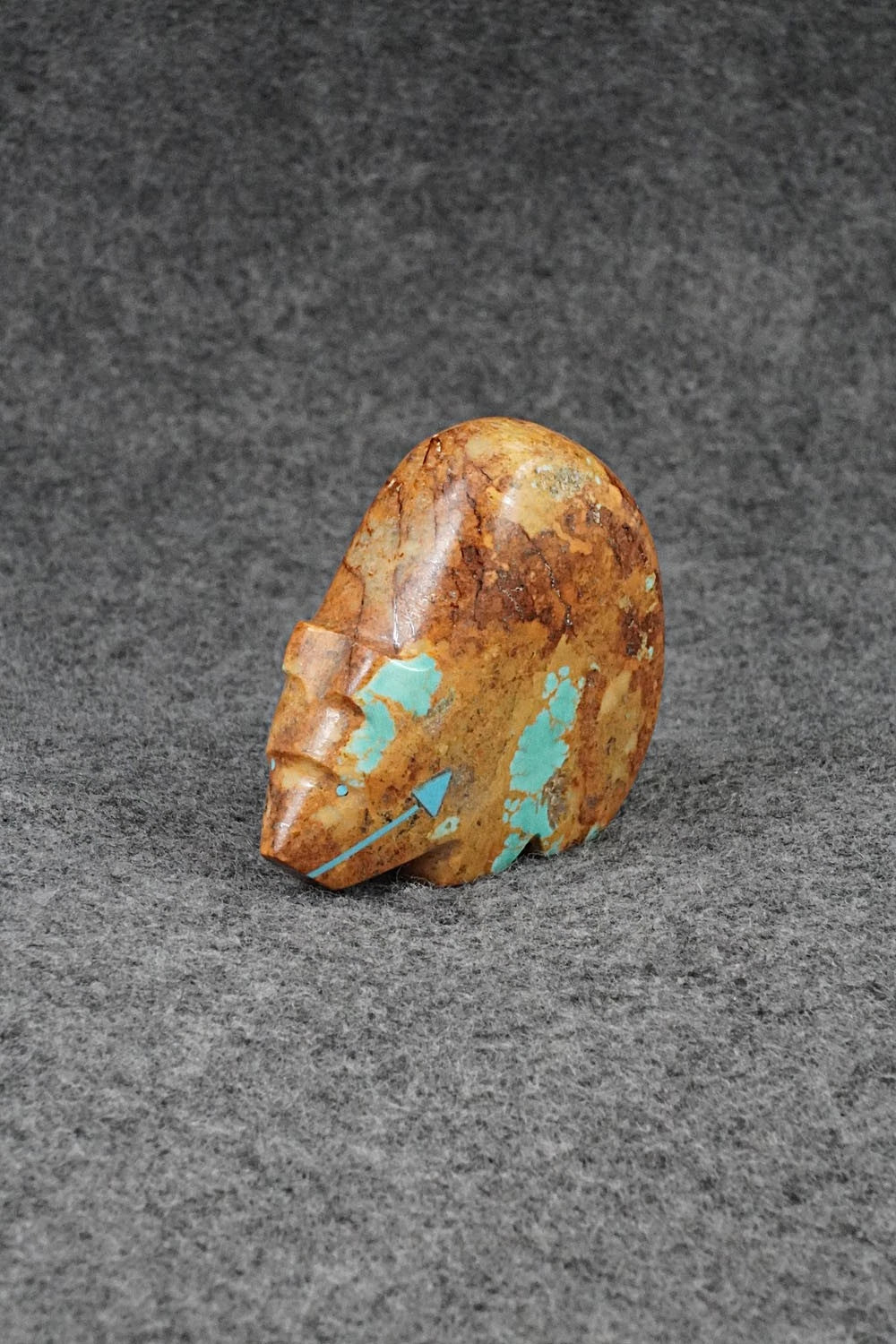 Bear Zuni Fetish Carving - Abby Panteah Quam