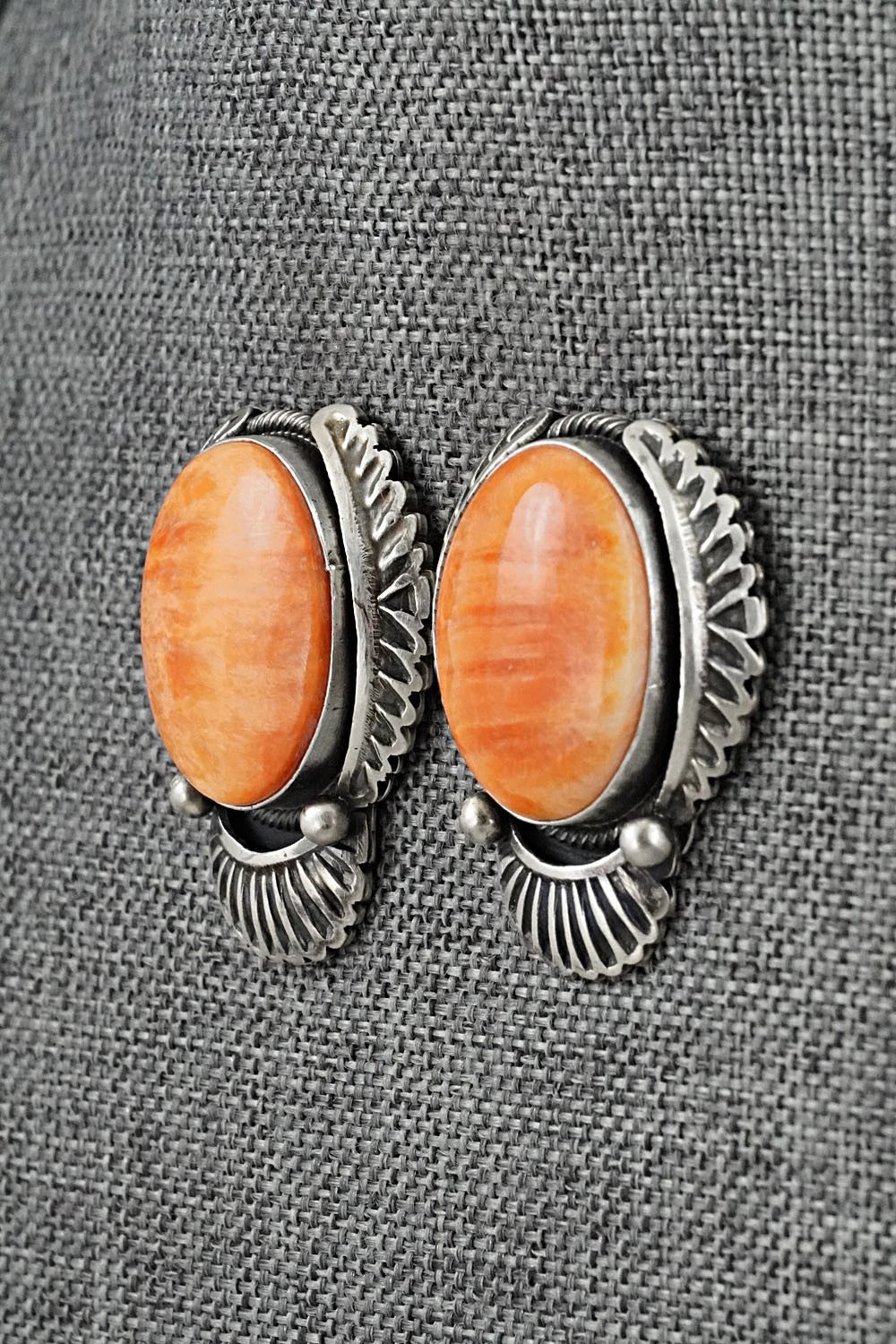 Spiny Oyster & Sterling Silver Squash Blossom Set - Mark Yazzie