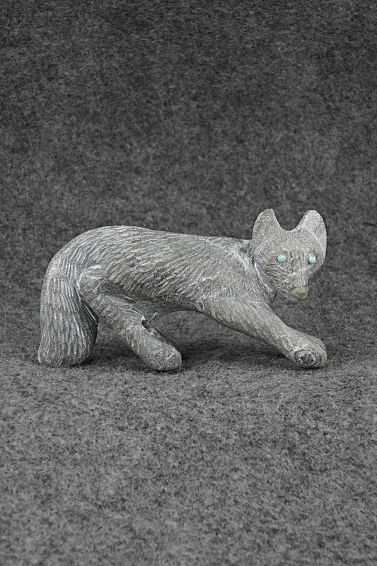 Wolf Zuni Fetish Carving - Wilfred Cheama