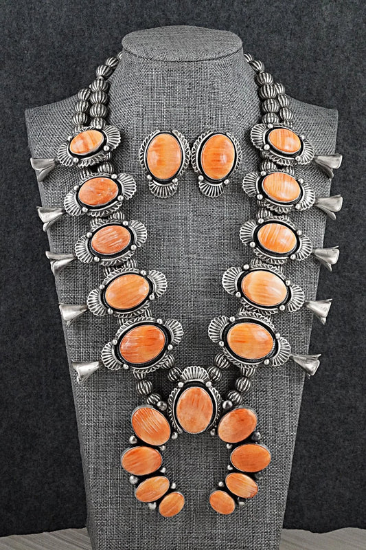 Spiny Oyster & Sterling Silver Squash Blossom Set - Mark Yazzie