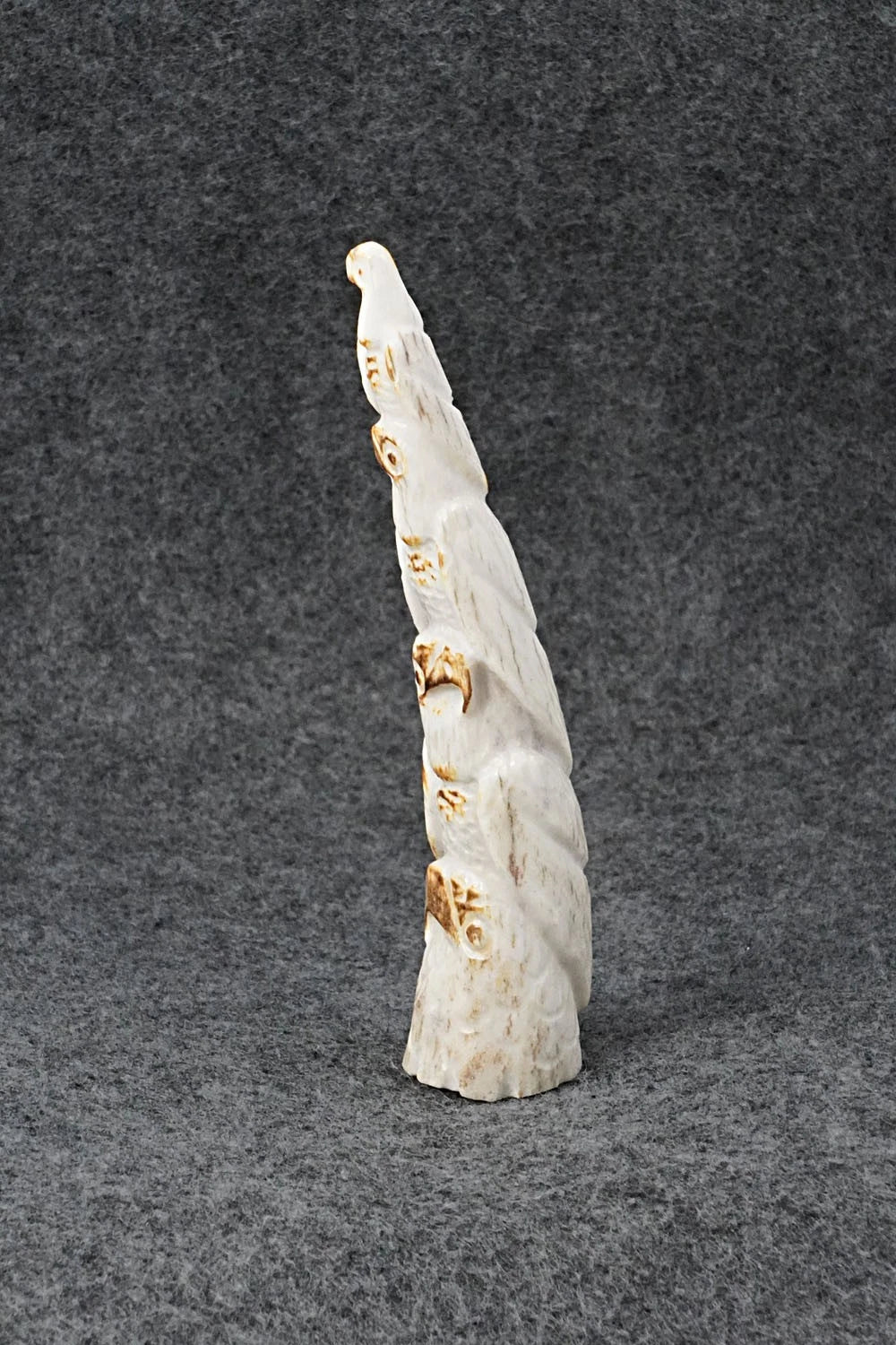 Eagle Zuni Fetish Carving - Maxx Laate