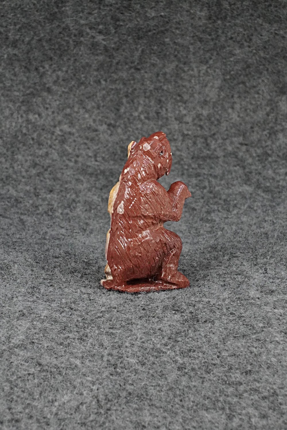 Bear Zuni Fetish Carving - Erick Martinez