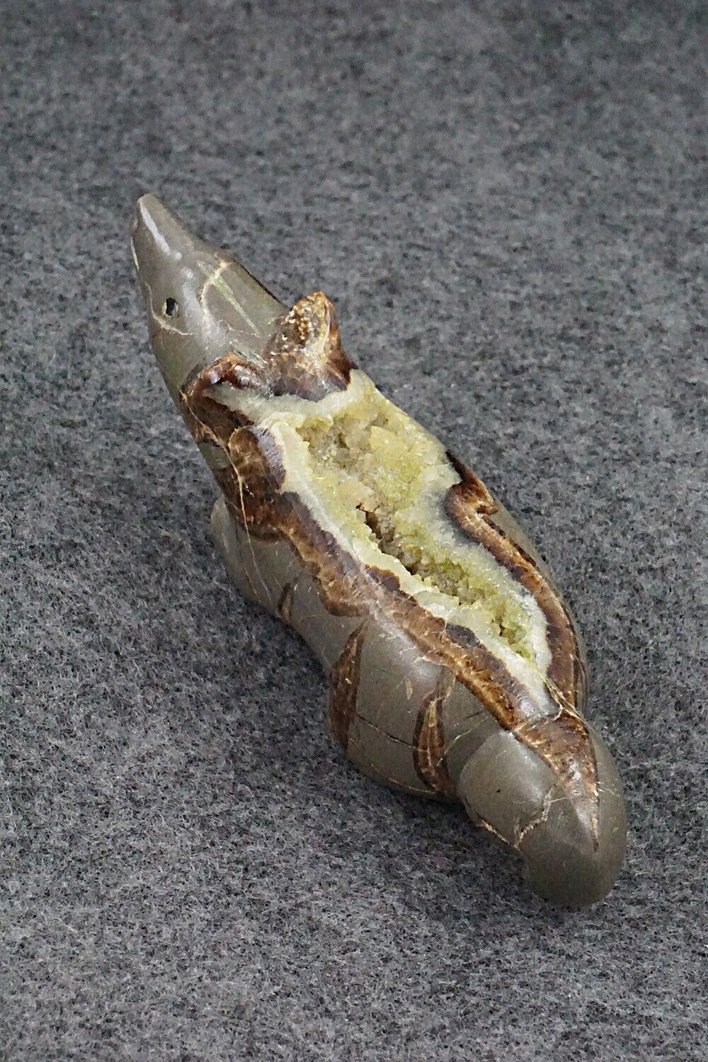 Wolf Fetish Carving - Roy Davis