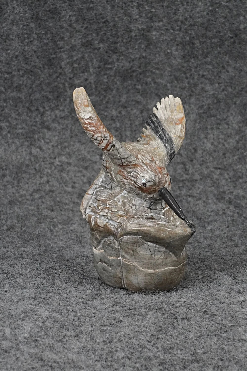 Hummingbird Zuni Fetish Carving - Carlton Camasona