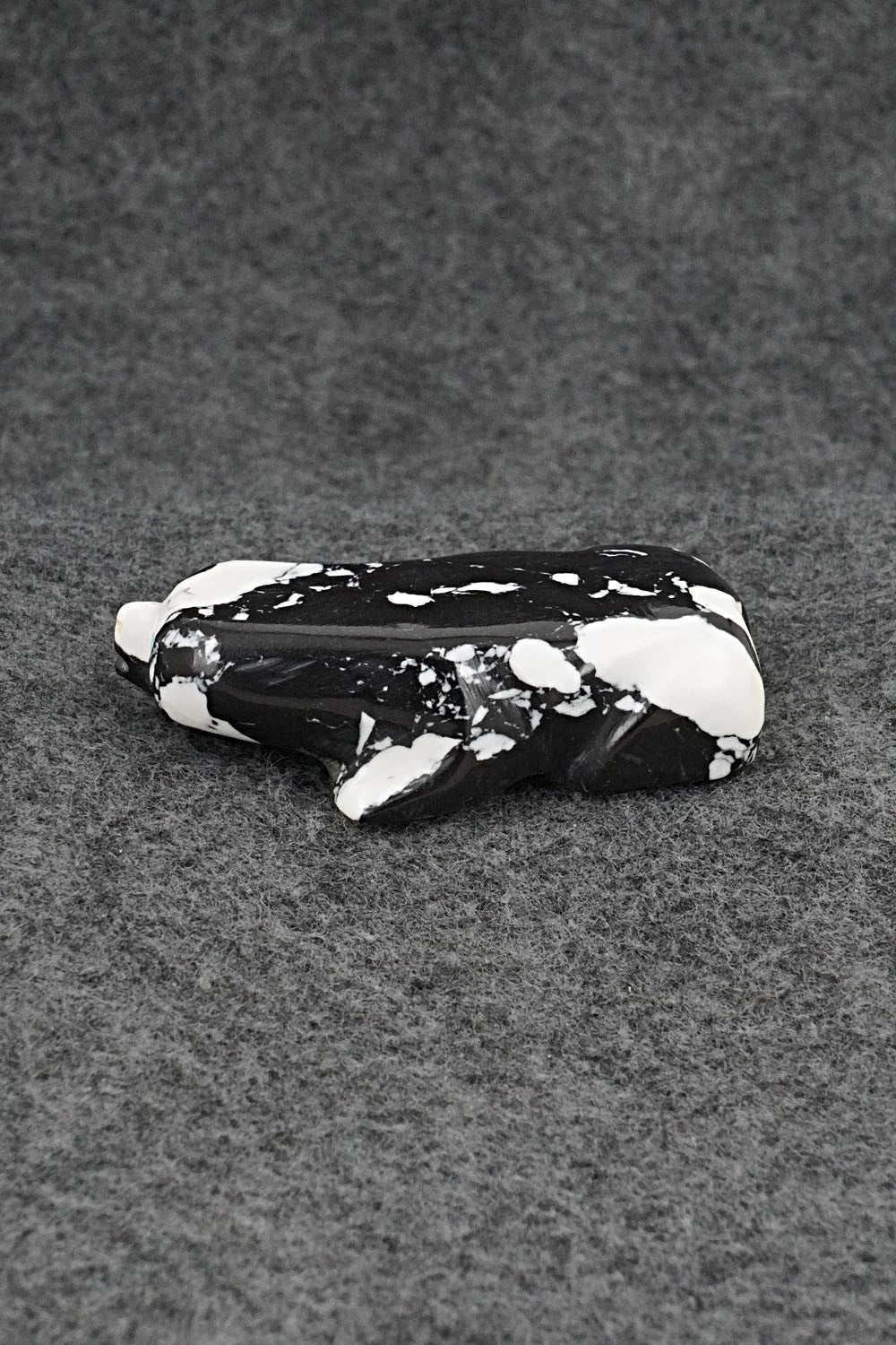 Badger Zuni Fetish Carving - David Chavez